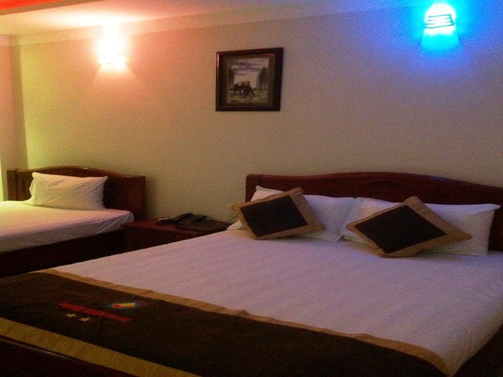 Vuong Hoan 2 Hotel Vinh Exterior photo